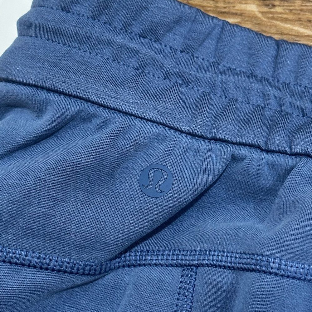 Lululemon Softstreme HR Shorts Oasis Blue 4inch Sz 6 NEW Cozy Athleisure Short - Picture 7 of 7